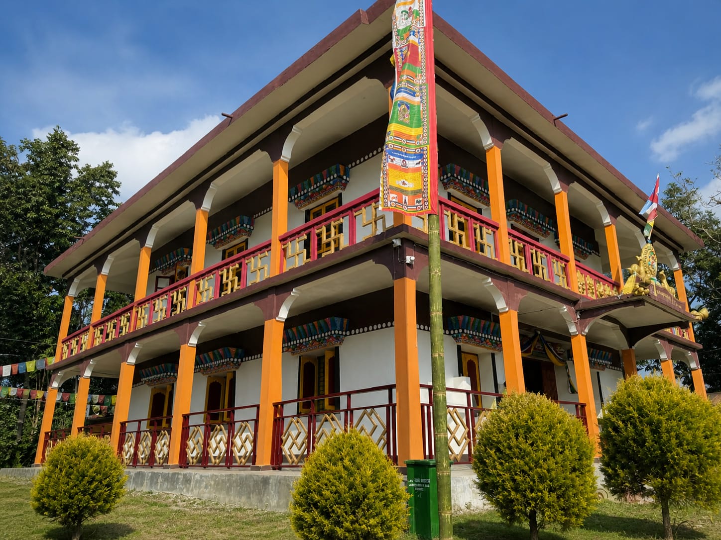 Exterior view of Sangchen Thongdrol Ling (Ging Gompa)